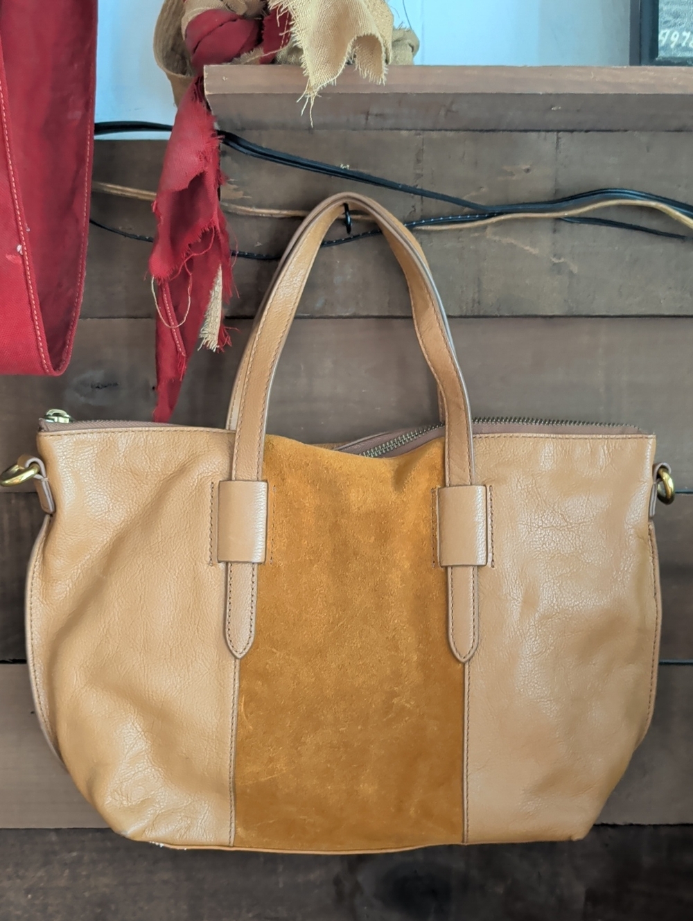 Fossil Tan Two-Tone Leather Tote Bag w Crossbody Strap